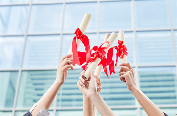 企业管理新趋势：数字化如何重塑我们的未来？