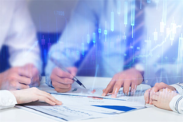 如何构建以预算为核心的企业文化，促进全员参与？